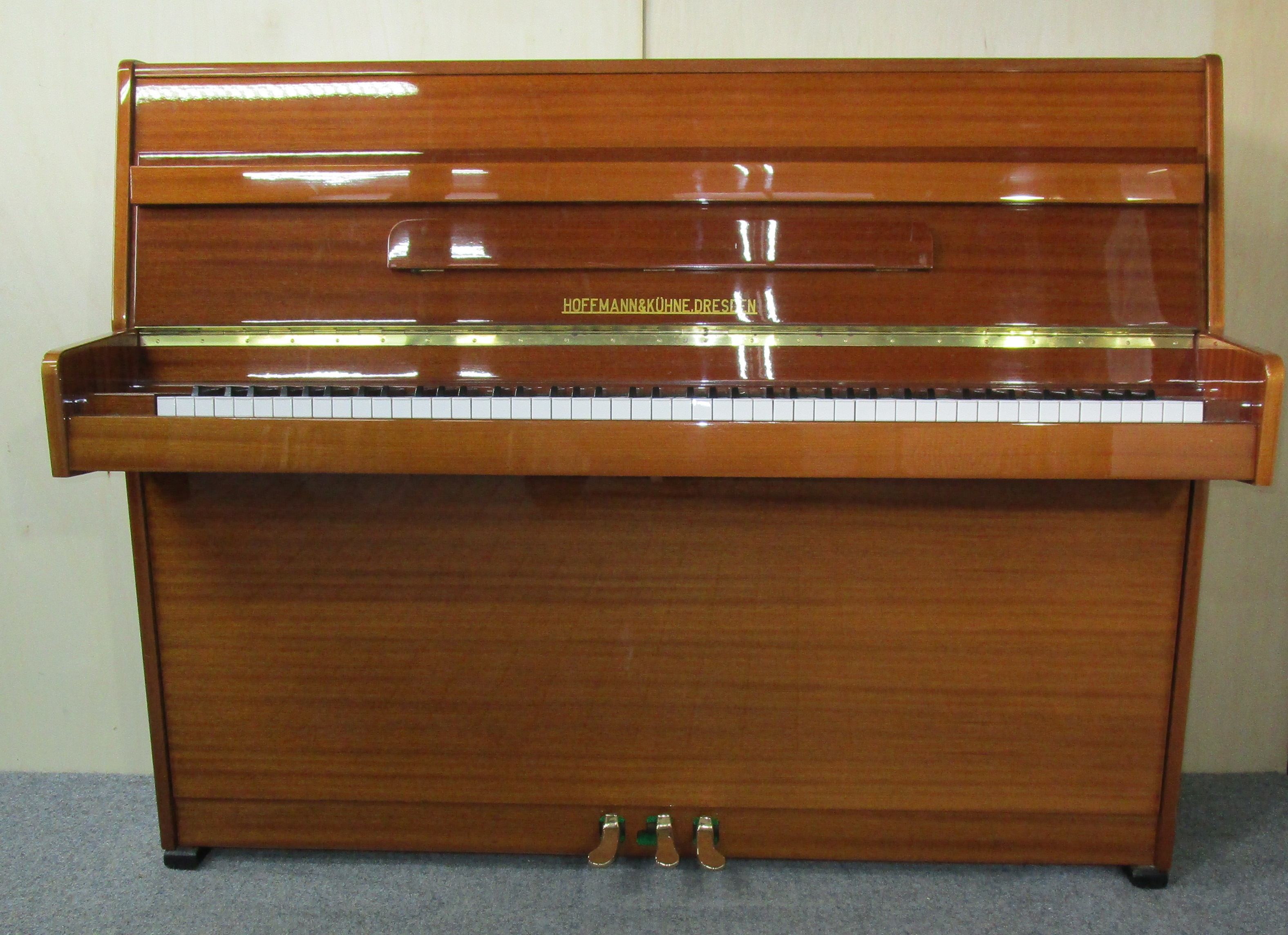 Klavier Hoffmann & Kühne, Mod. 108, Mahagoni poliert